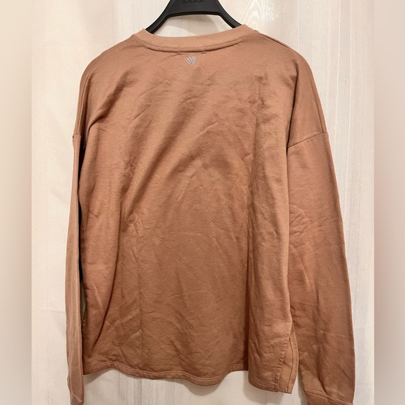 FOREVER 21 Sweater - Picture 3 of 7